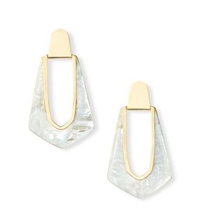 EUC Kendra Scott Kiernan Earrings in Ivory Pearl
